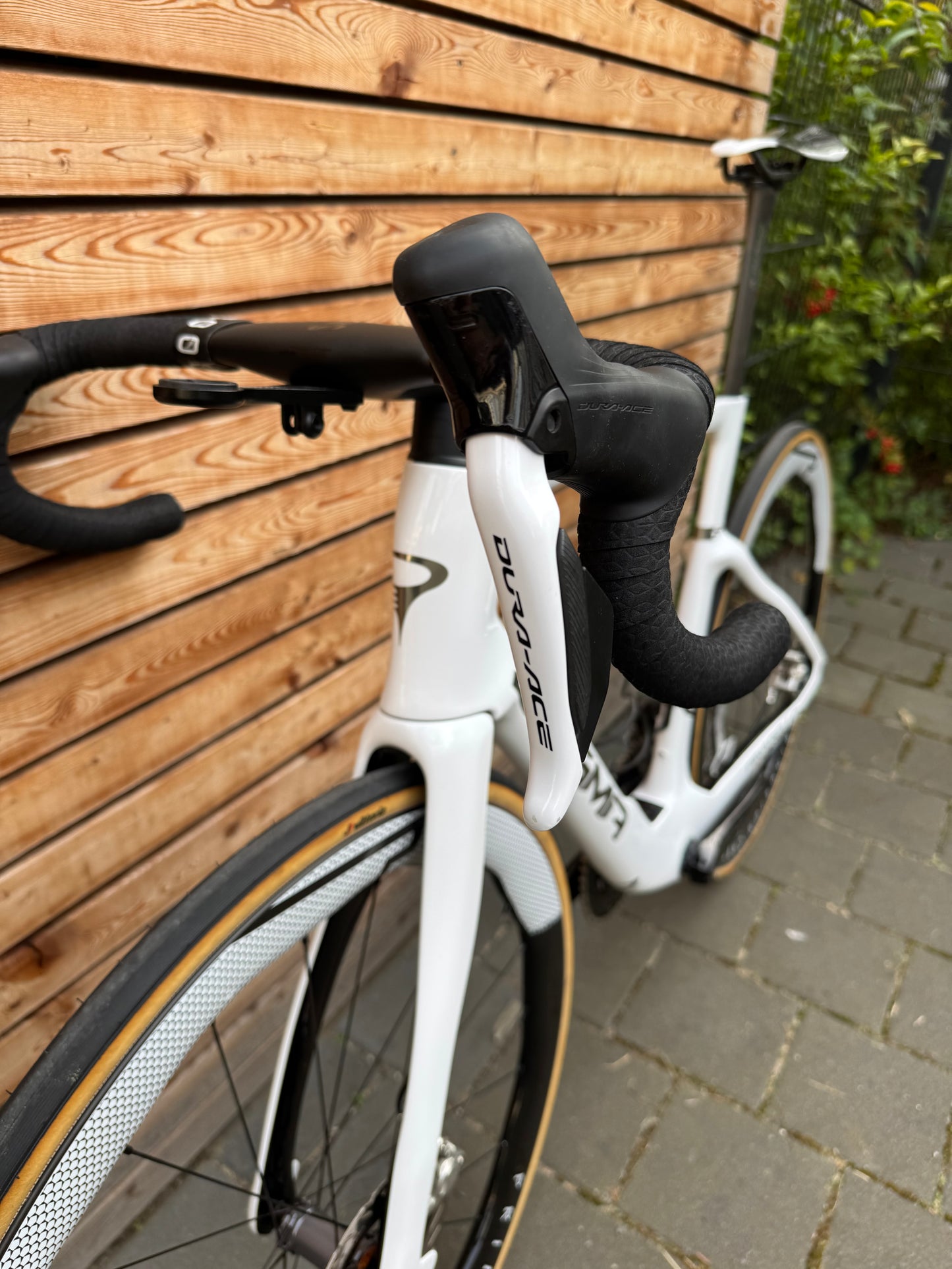Pinarello Dogma F Crystal White | 560 Dura Ace Di2 Princeton Ceramicspeed