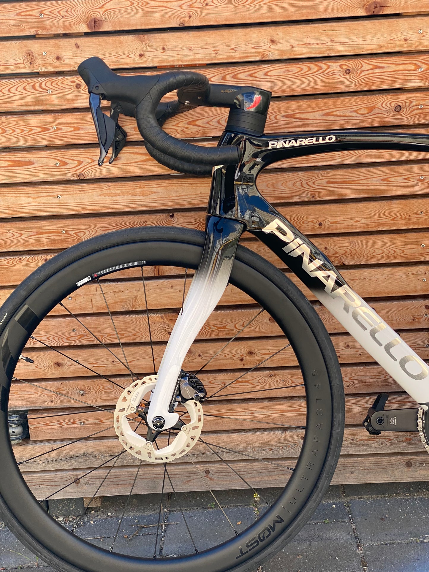 Pinarello F7 MY25 | Ultegra Di2 | Most Carbon | Lunar White