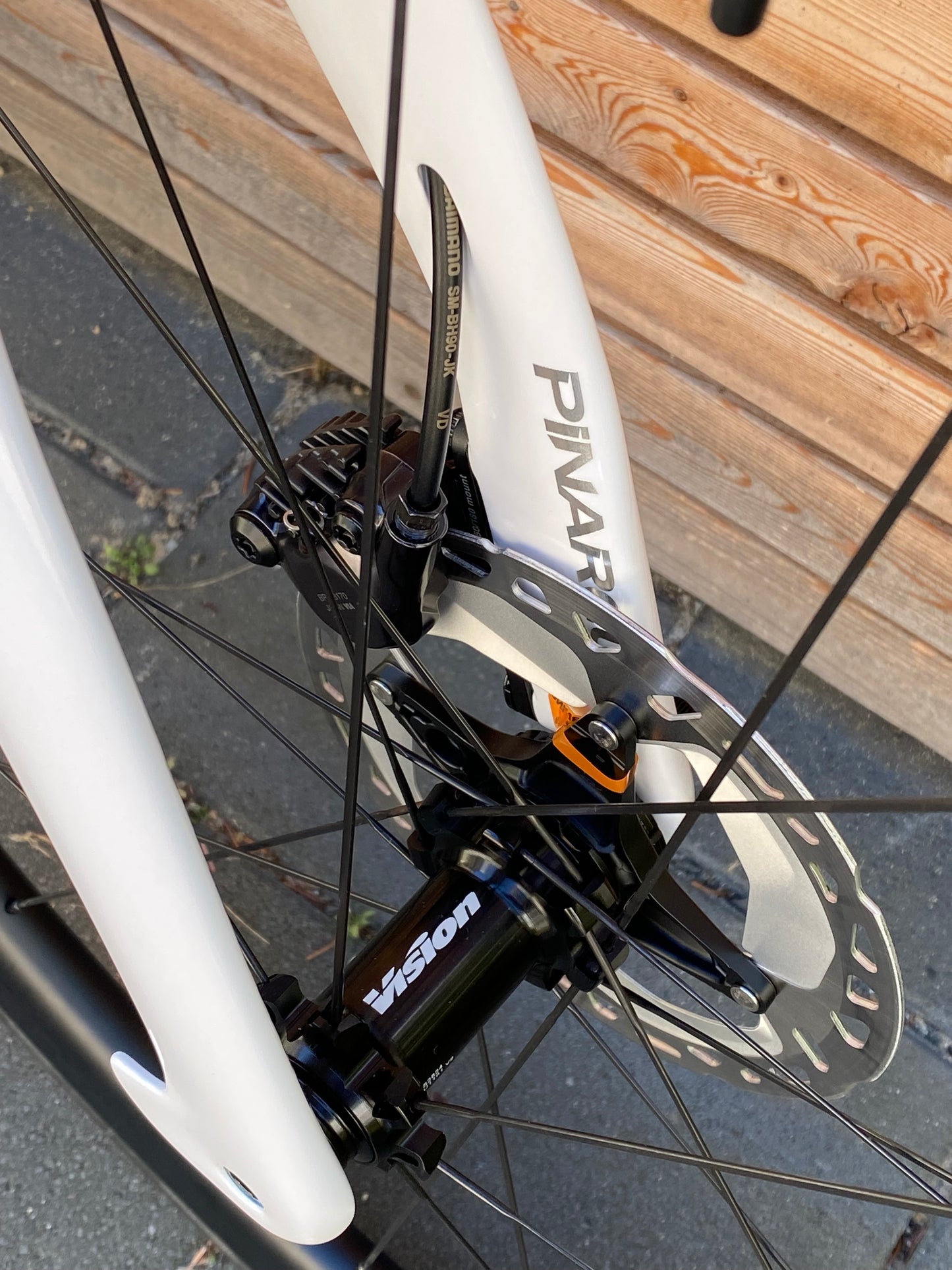 Pinarello F7 MY25 | Ultegra Di2 | Most Carbon | Lunar White