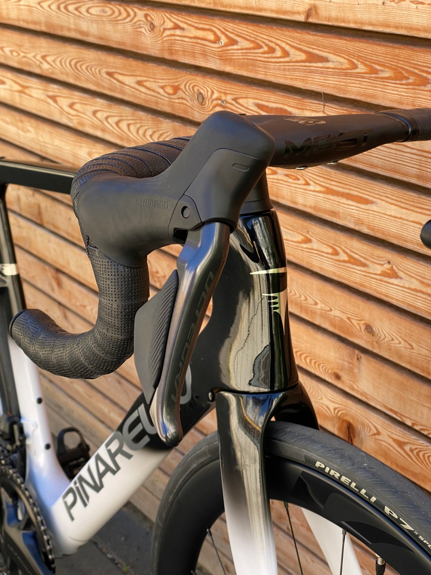 Pinarello F7 MY25 | Ultegra Di2 | Most Carbon | Lunar White
