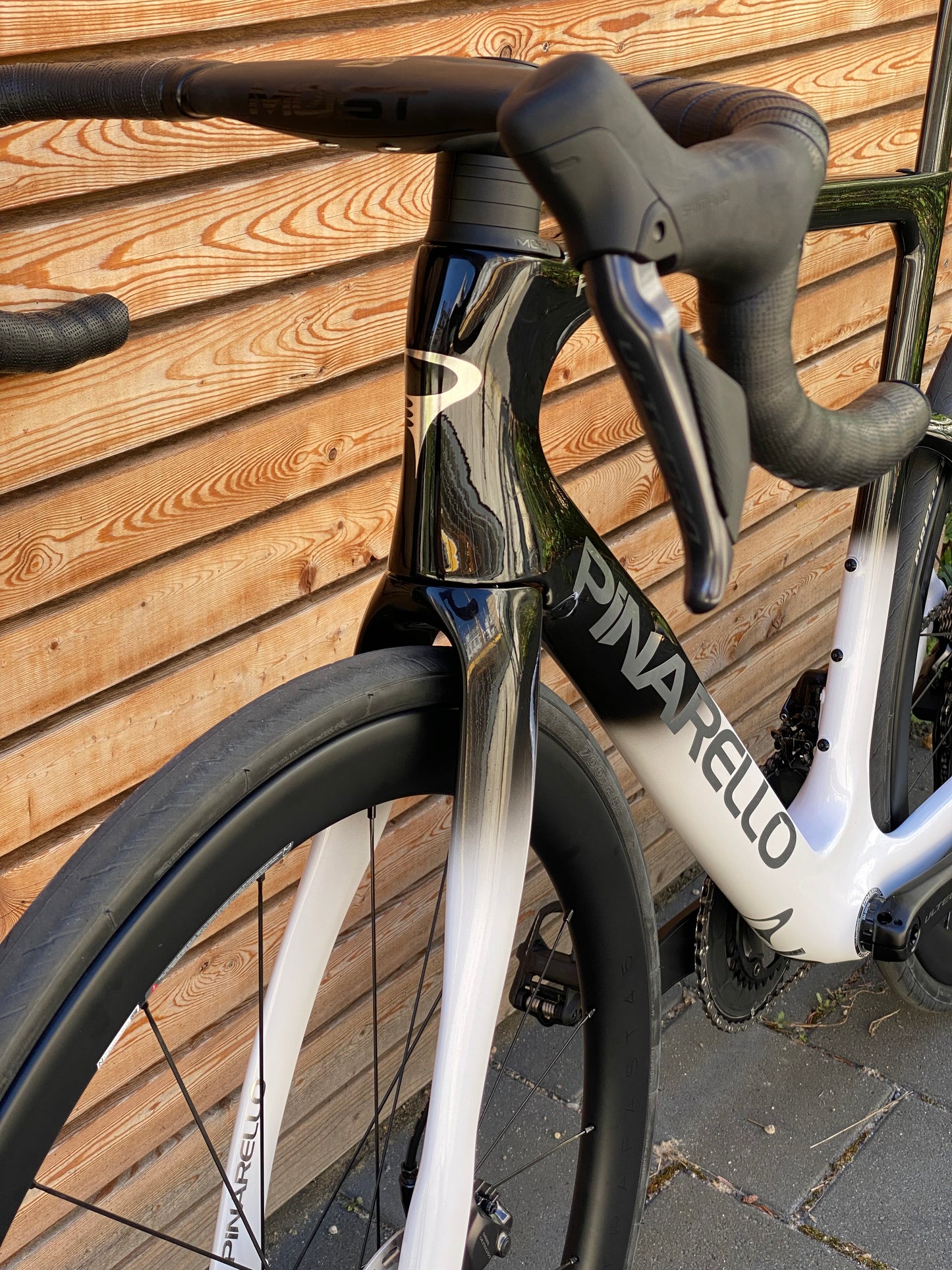 Pinarello F7 MY25 | Ultegra Di2 | Most Carbon | Lunar White