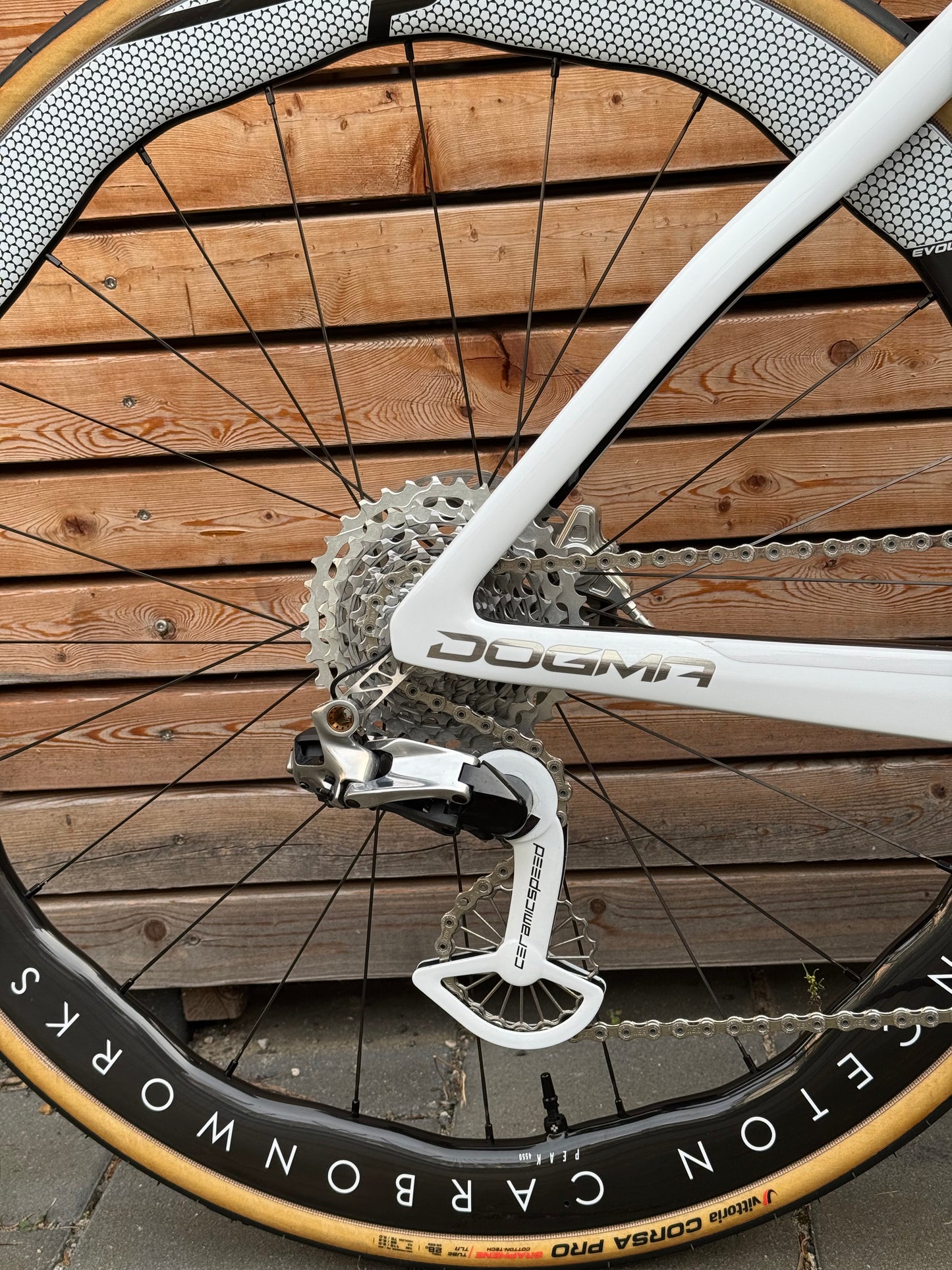 Pinarello Dogma F Crystal White | 560 Dura Ace Di2 Princeton Ceramicspeed