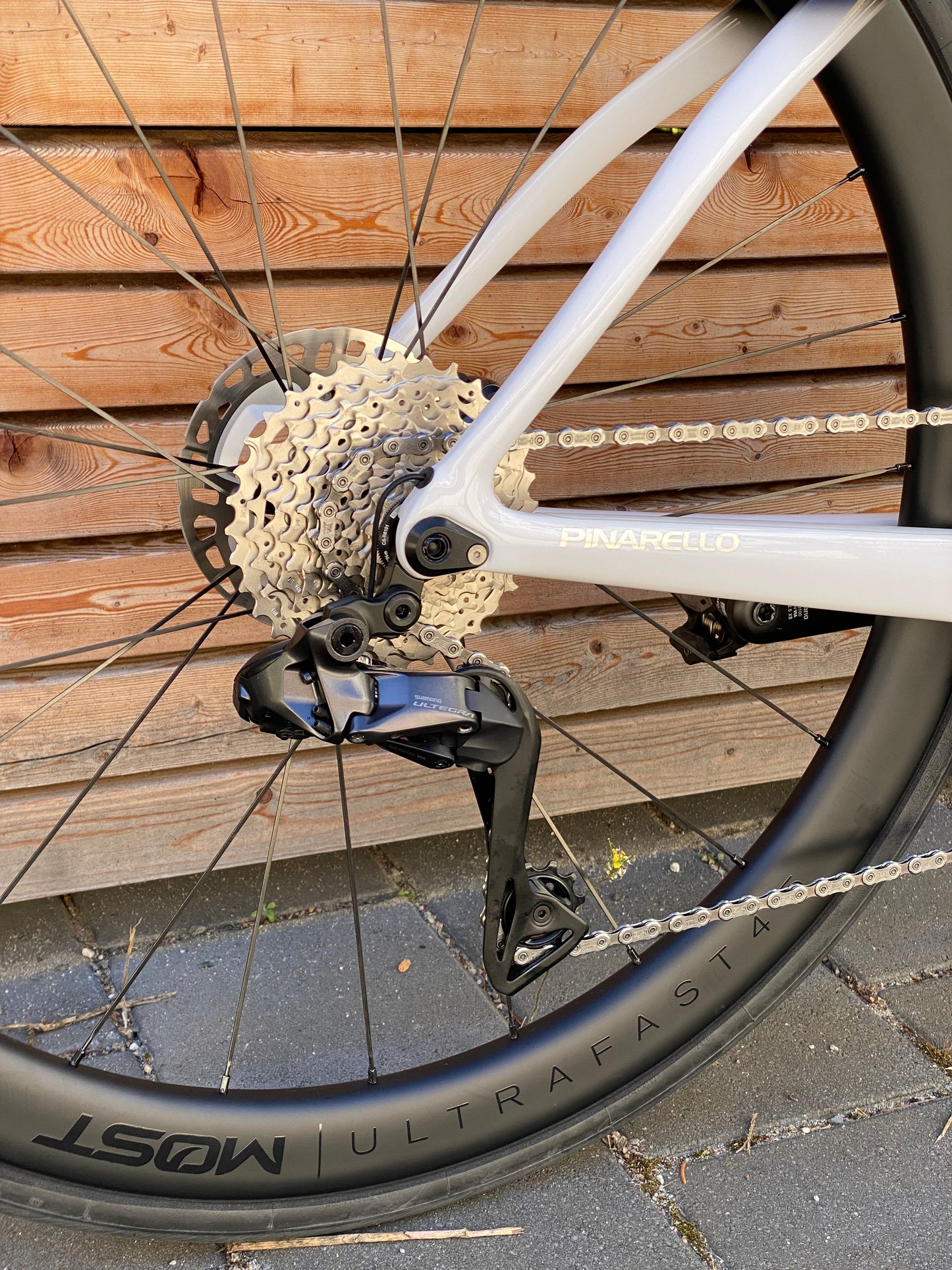 Pinarello F7 MY25 | Ultegra Di2 | Most Carbon | Lunar White