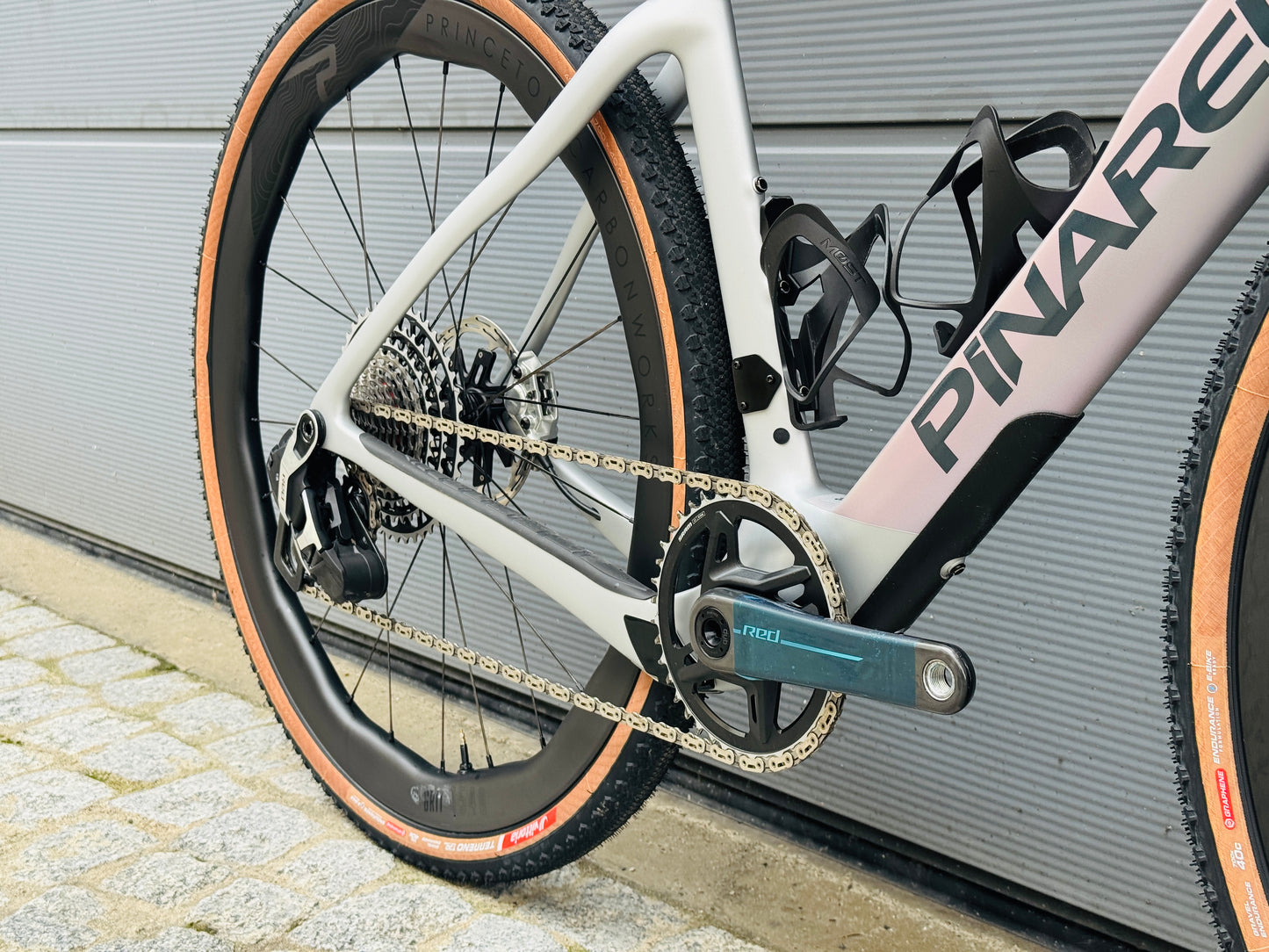 Pinarello Dogma GR – SRAM Red XPLR AXS 1x13 – Interstellar Grey Matt