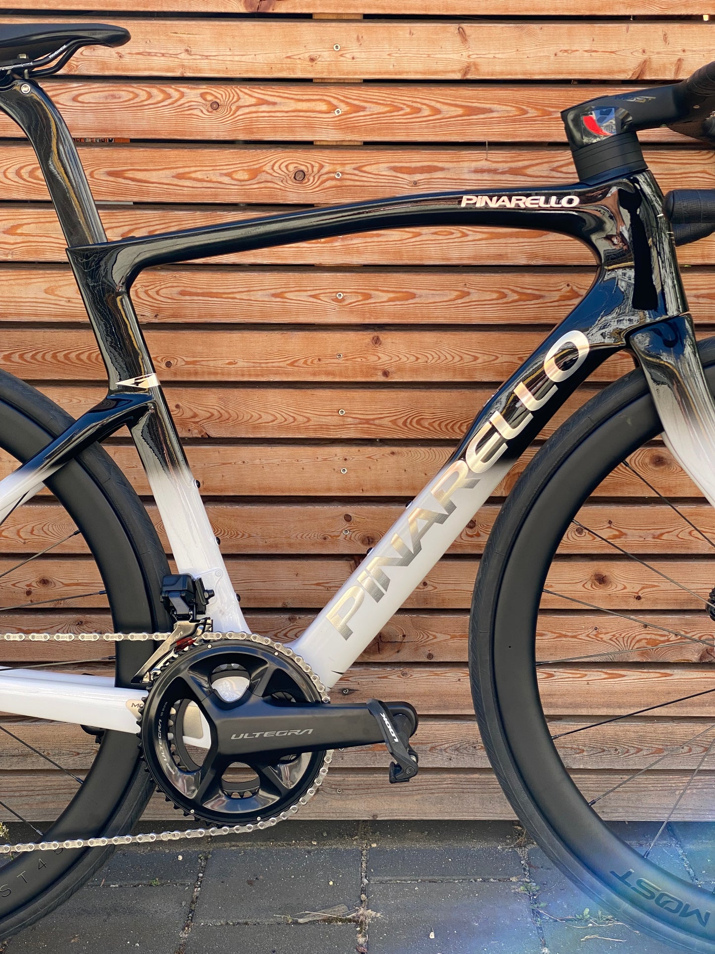 Pinarello F7 MY25 | Ultegra Di2 | Most Carbon | Lunar White