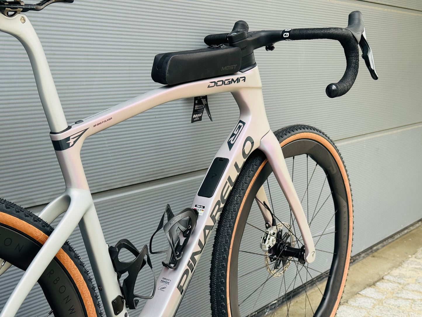 Pinarello Dogma GR – SRAM Red XPLR AXS 1x13 – Interstellar Grey Matt
