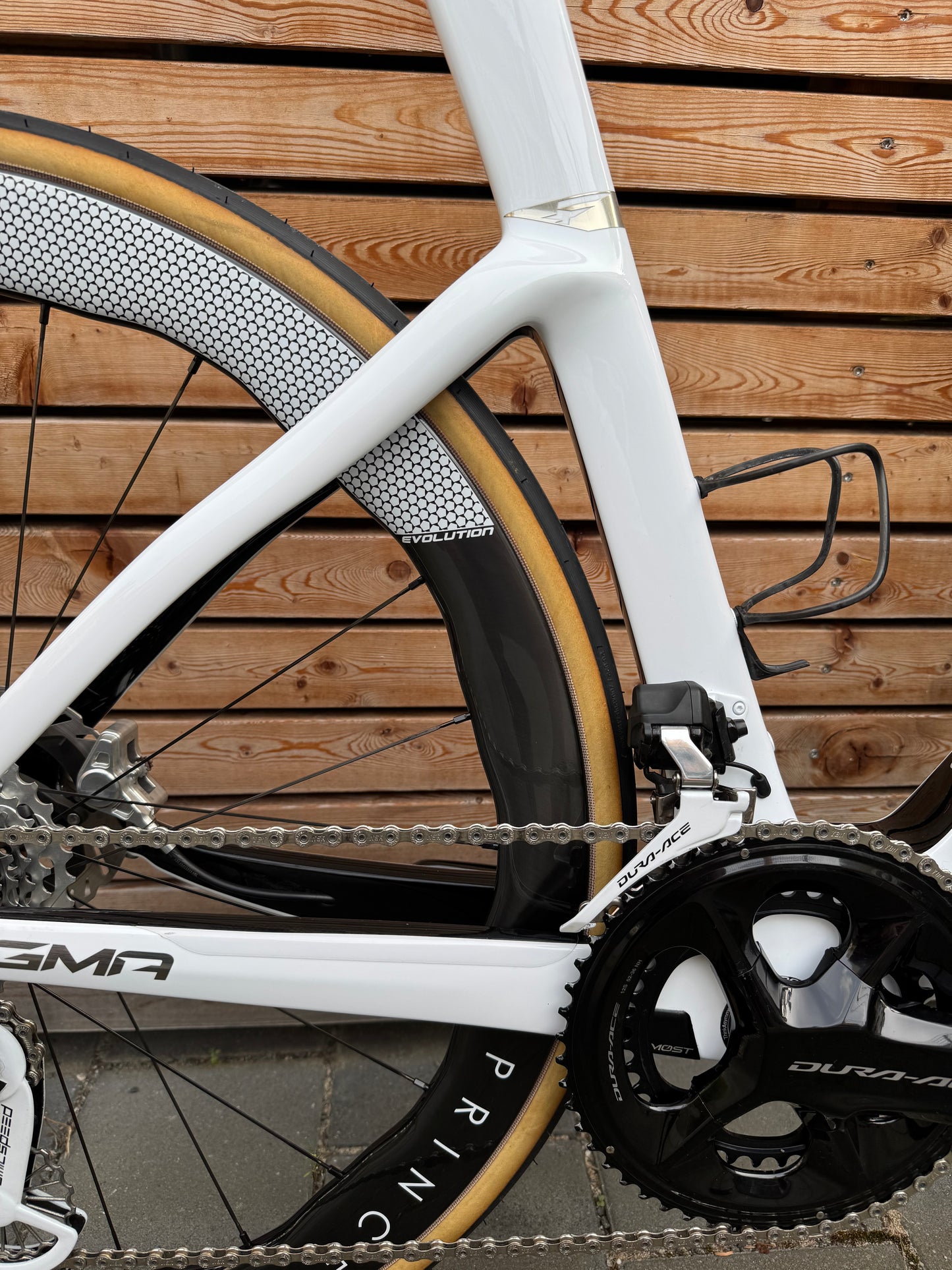 Pinarello Dogma F Crystal White | 560 Dura Ace Di2 Princeton Ceramicspeed