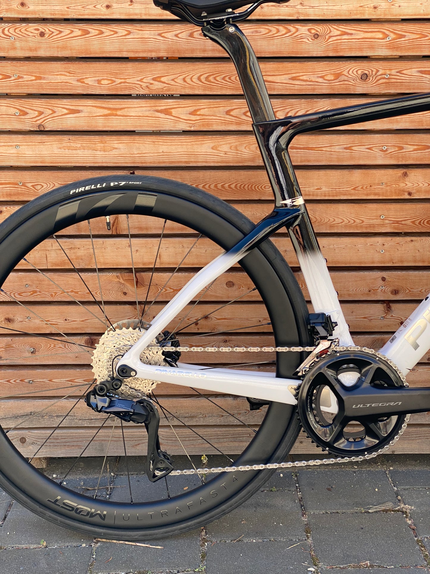 Pinarello F7 MY25 | Ultegra Di2 | Most Carbon | Lunar White