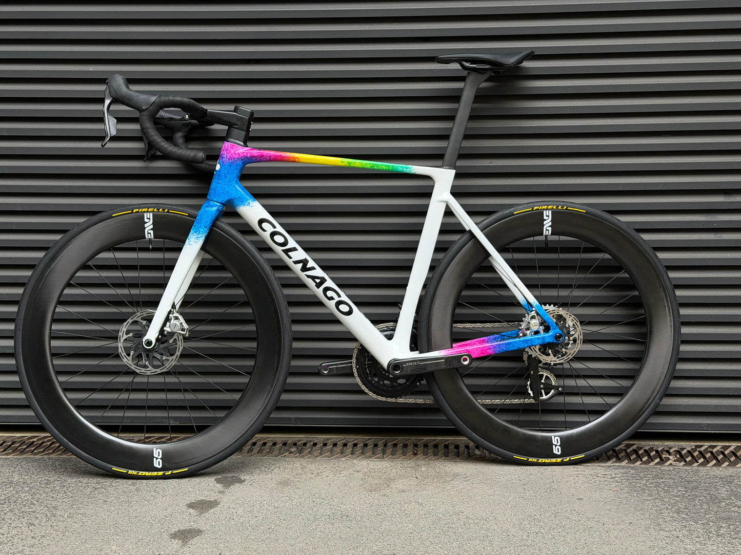 Colnago V5RS STNT | SRAM Red E1 AXS | ENVE Foundation 65