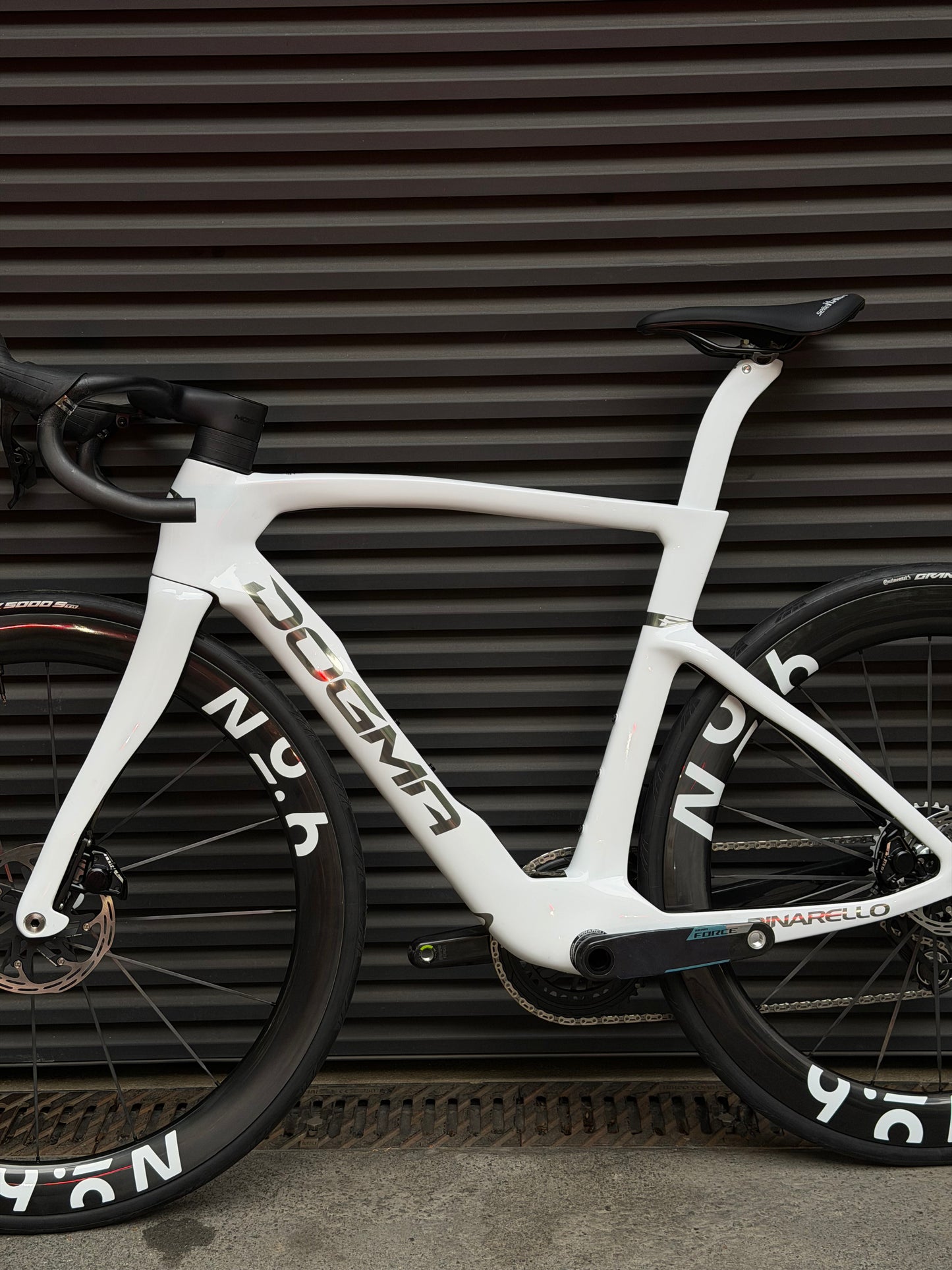 Pinarello Dogma F Crystal White | SRAM Force AXS E1 | Number Six 52/58