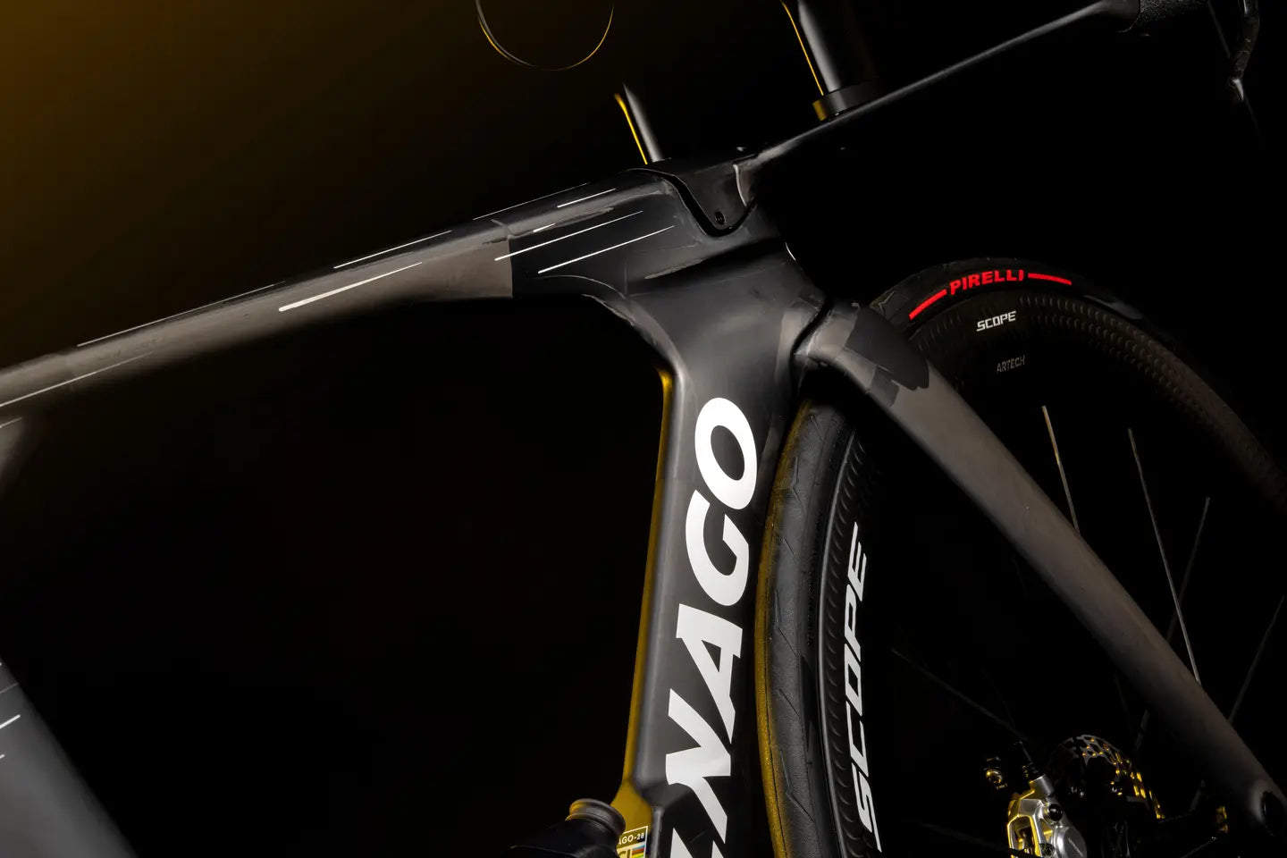Colnago TT2 Dura Ace Di2 - Enve 100 Pro - Disc Pro