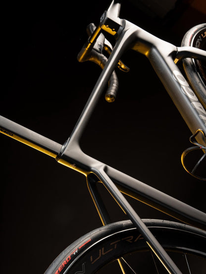 Colnago V5RS Black Livery – Limited Edition – 1 von 300 – Sram Red / Dura Ace Di2 / Enve 4.5