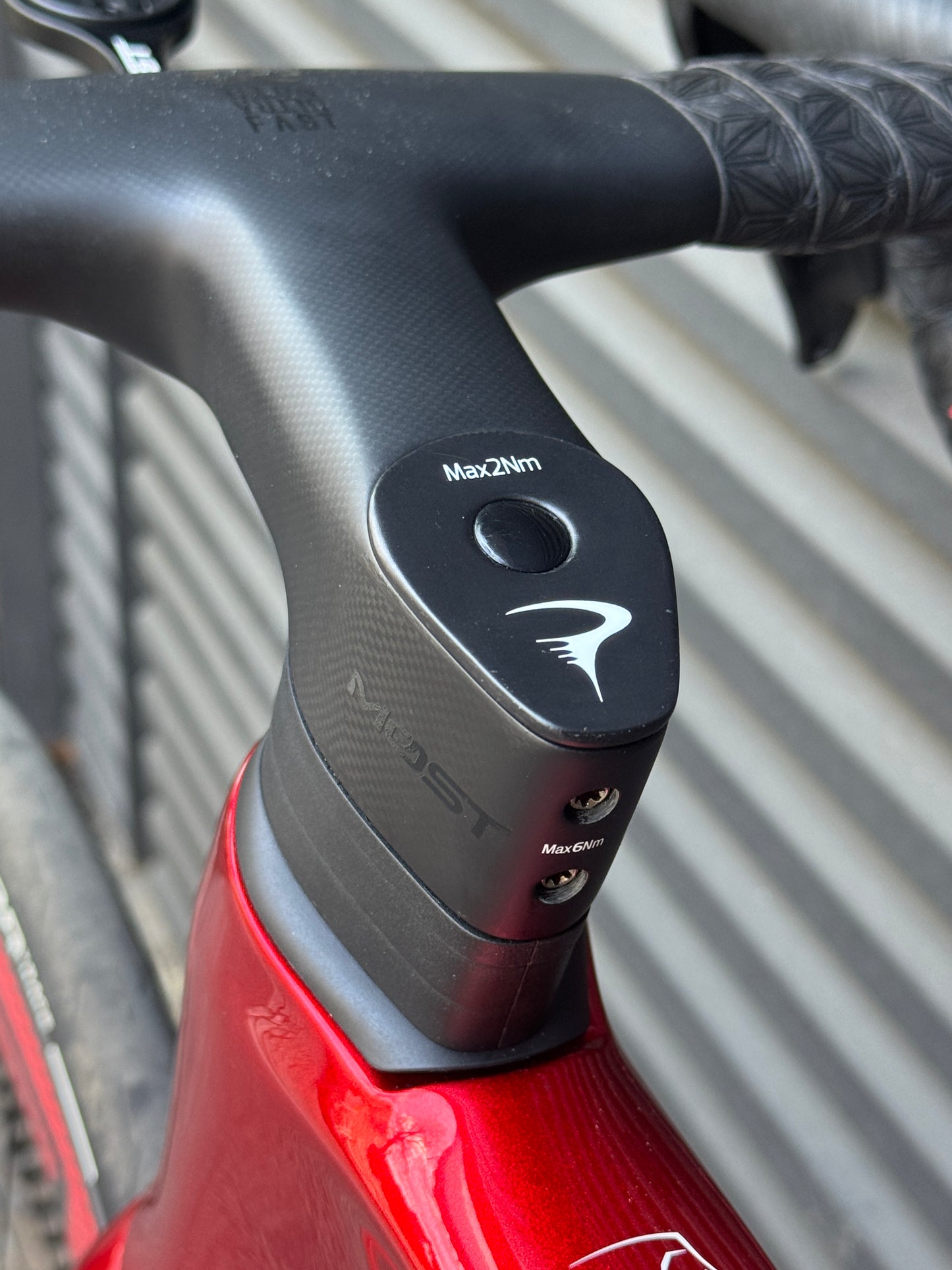 Pinarello Dogma F Starry Red | Sram Red AXS E1 | Princeton Carbonworks Vuelta Red | Roadbike