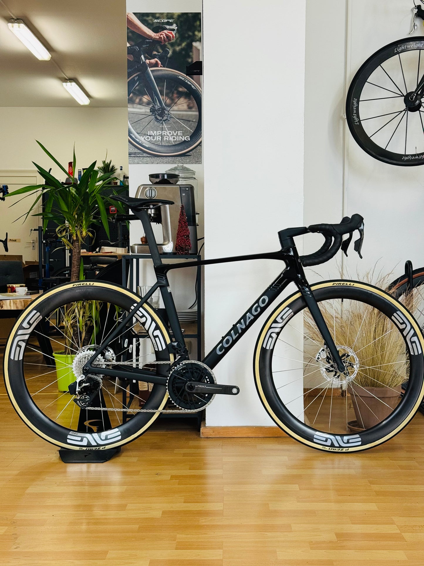 Colnago V5-RS STNT - Sram Red E1 - Enve SES 4.5 Pro - Pirelli P-Zero