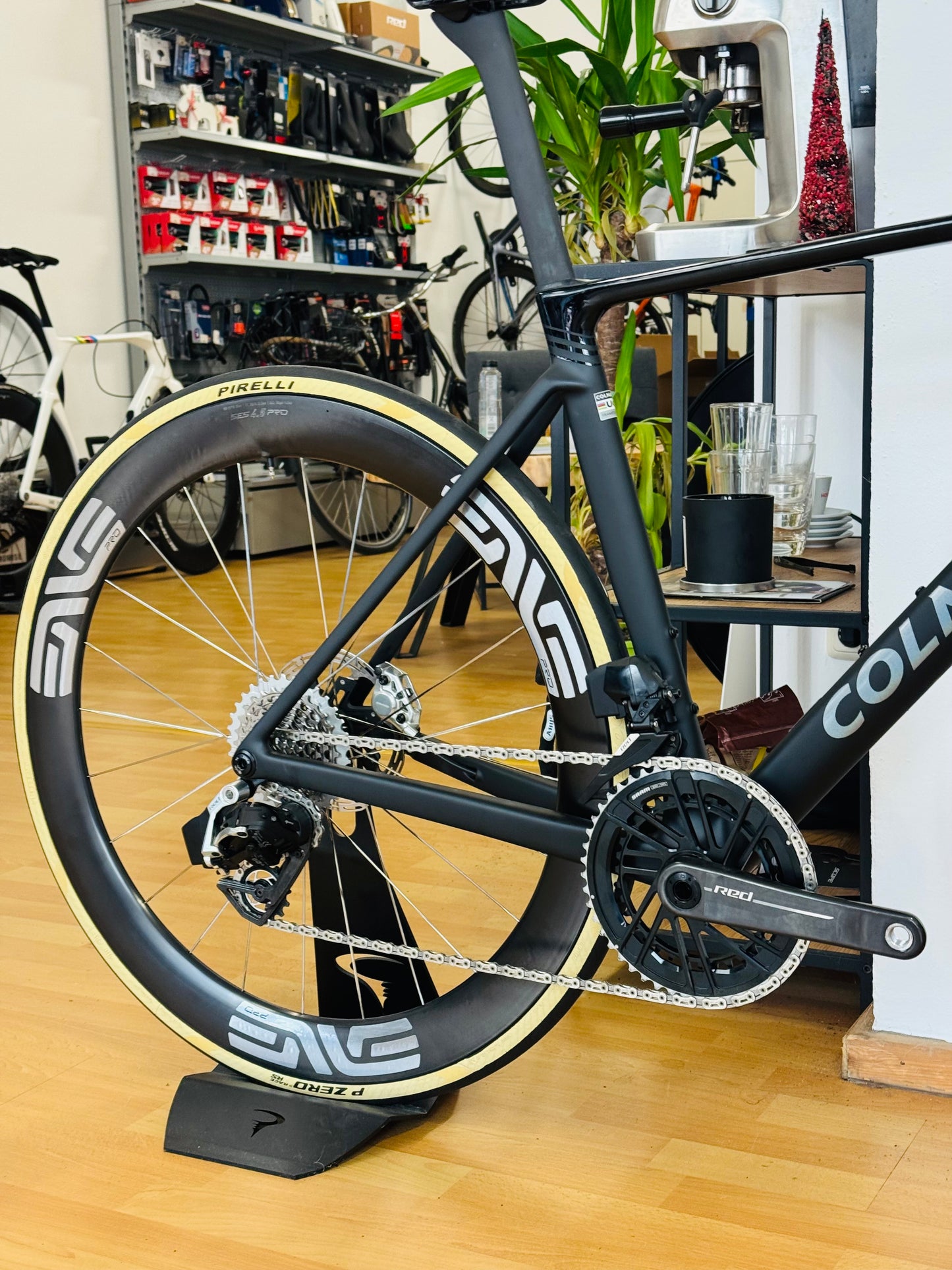 Colnago V5-RS STNT - Sram Red E1 - Enve SES 4.5 Pro - Pirelli P-Zero
