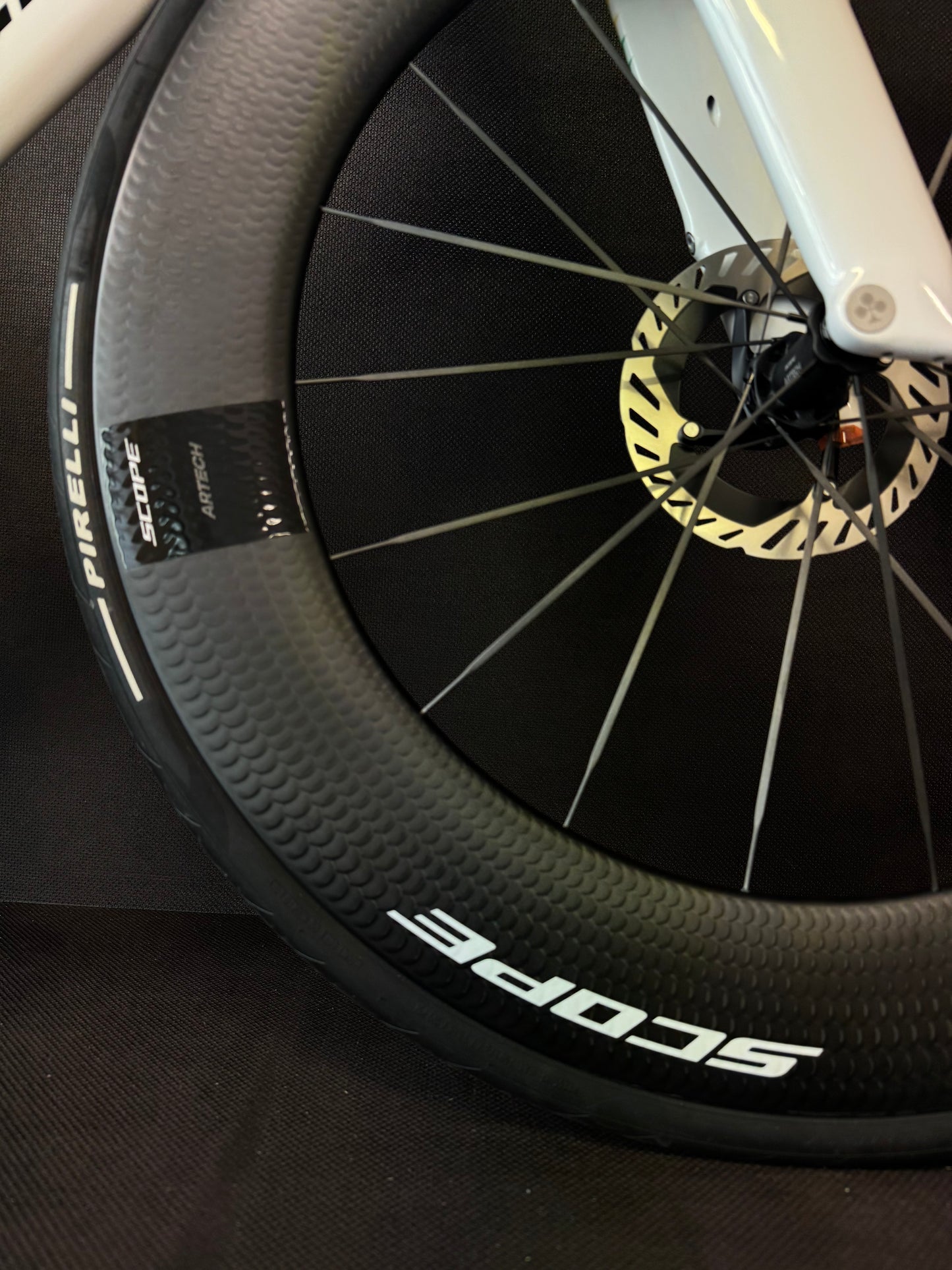 Colnago Y1-RS Custom | YSWC | SRM PM9 | Scope Artech 8 | CeramicSpeed | Dura Ace Di2