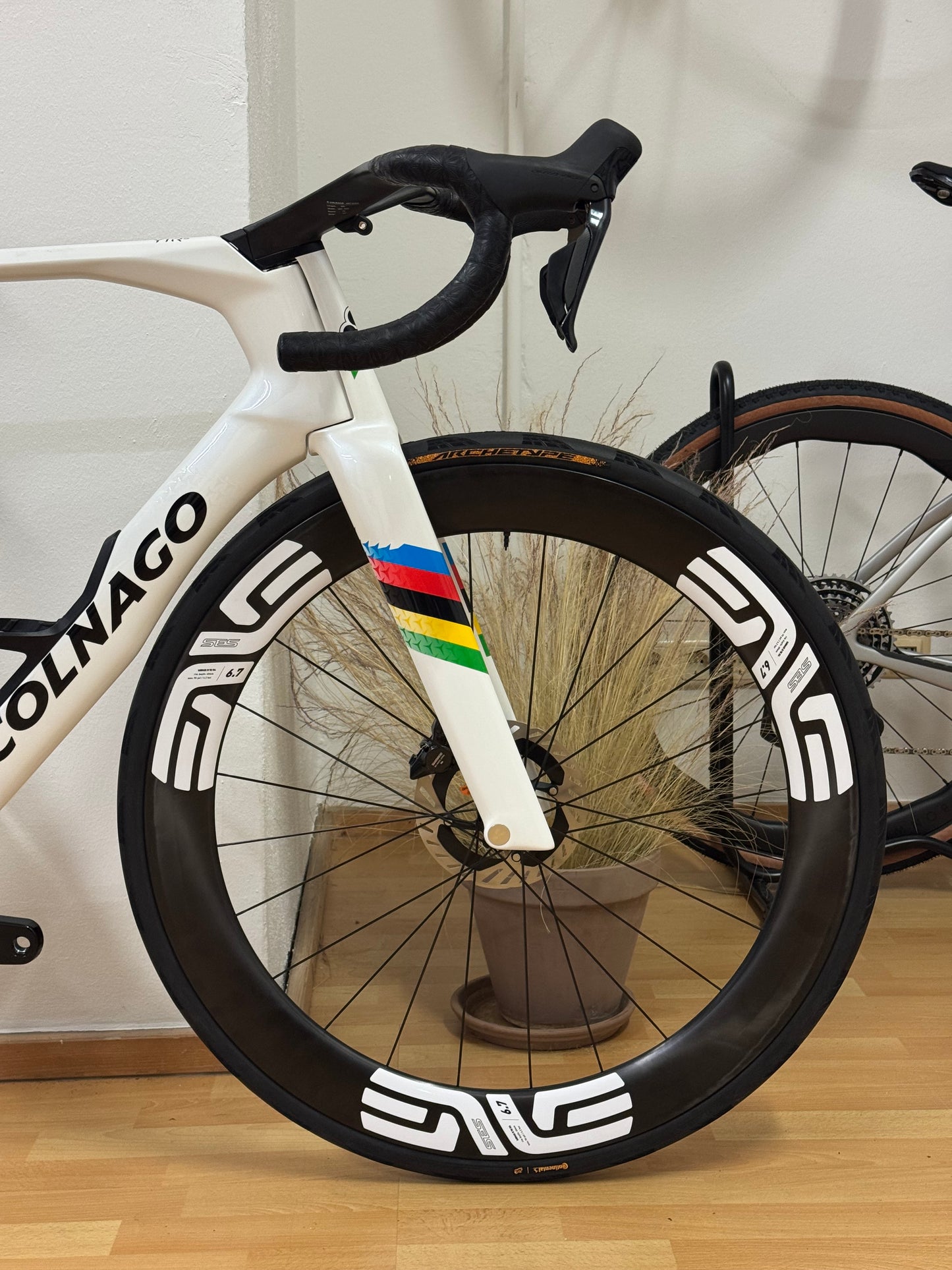 Colnago Y1-RS YSWC - Dura Ace Di2 - Enve SES 6.7 - CeramicSpeed -