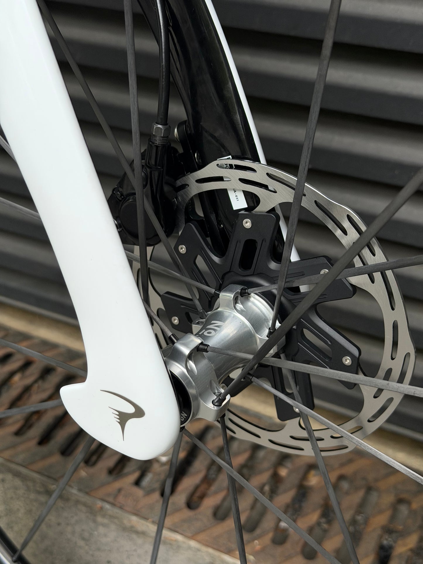 Pinarello Dogma F Crystal White | SRAM Force AXS E1 | Number Six 52/58