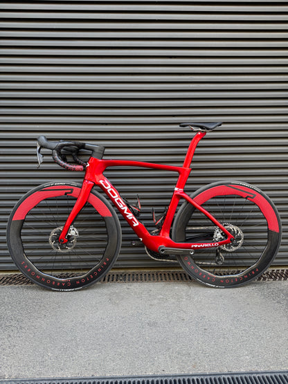 Pinarello Dogma F Starry Red | Sram Red AXS E1 | Princeton Carbonworks Vuelta Red | Roadbike