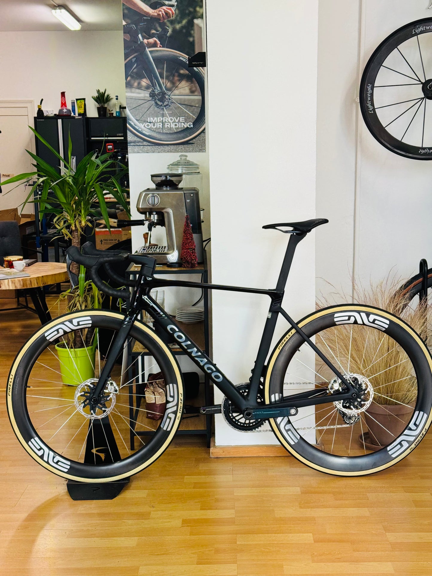 Colnago V5-RS STNT - Sram Red E1 - Enve SES 4.5 Pro - Pirelli P-Zero