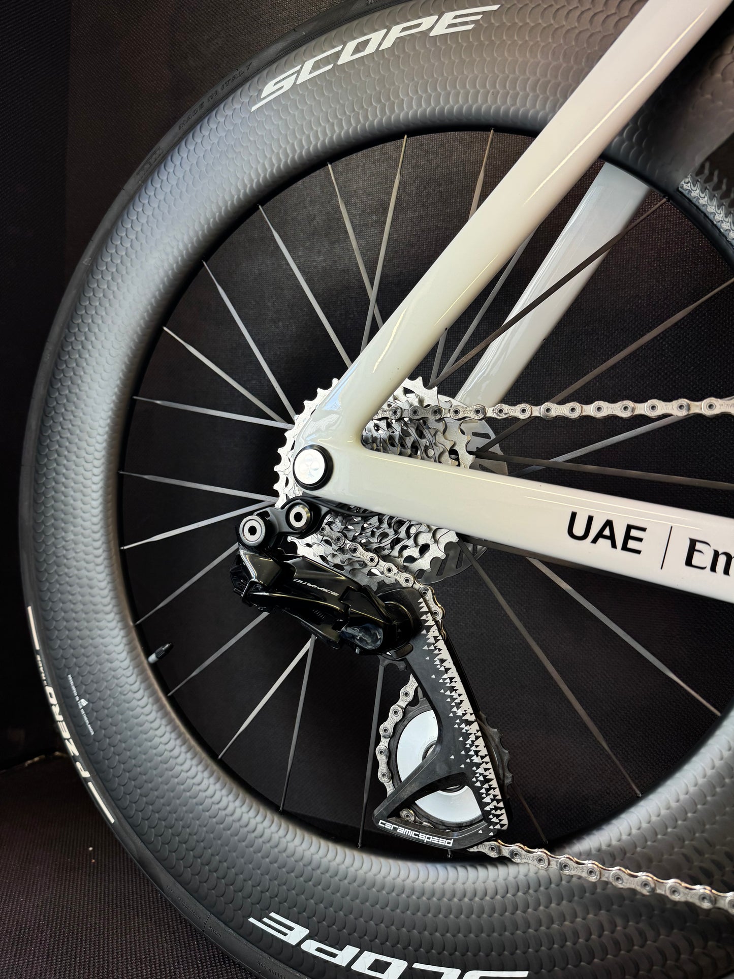 Colnago Y1-RS Custom | YSWC | SRM PM9 | Scope Artech 8 | CeramicSpeed | Dura Ace Di2