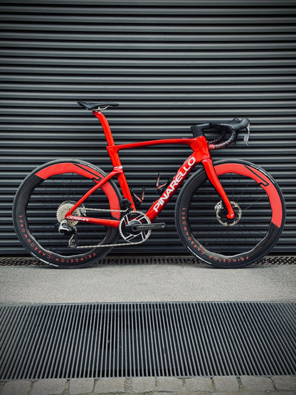 Pinarello Dogma F Starry Red | Sram Red AXS E1 | Princeton Carbonworks Vuelta Red | Roadbike