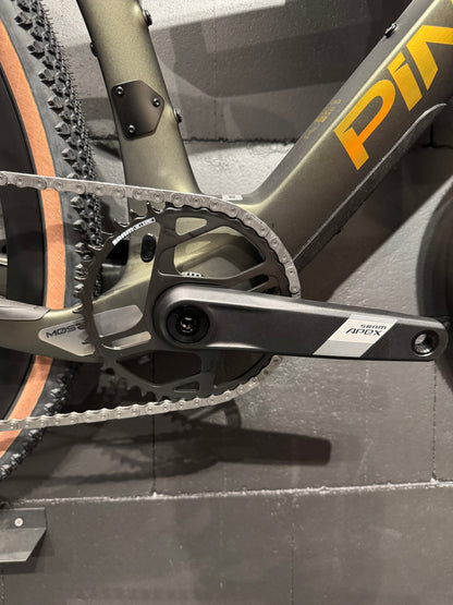 Pinarello Grevil F3 | My26 Etna Black | Sram Apex XPLR