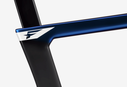 Pinarello Dogma F Disc | Luxter Shiny Blue | Carbon Frame-Set | Rennrad Berlin